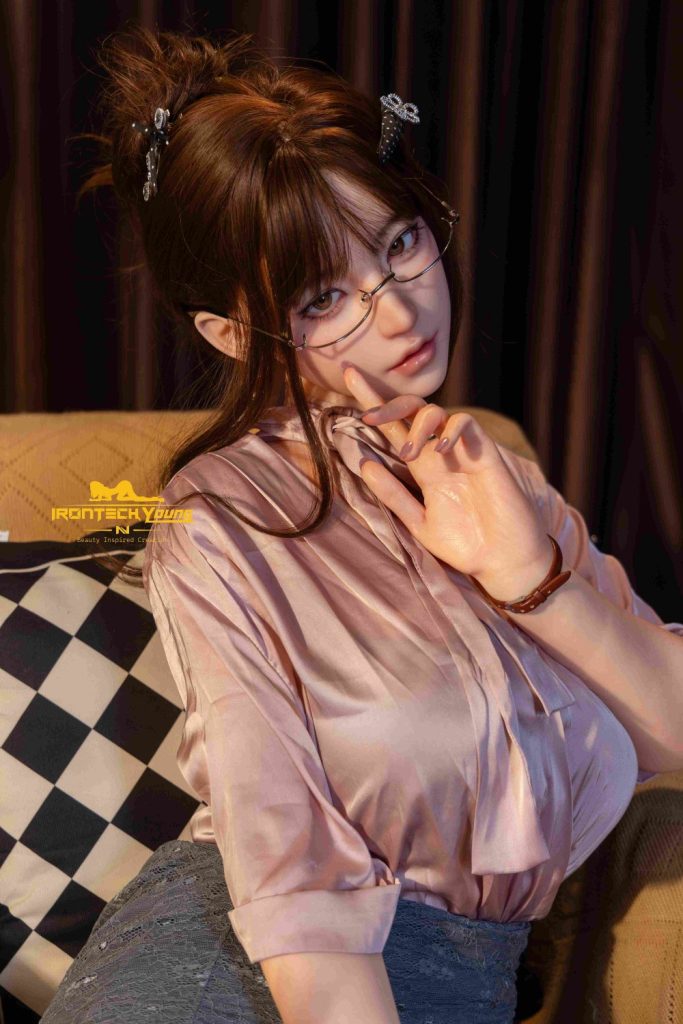 Young Series Graceful Secretary Sex Doll 165T N03 Sia Natural 4